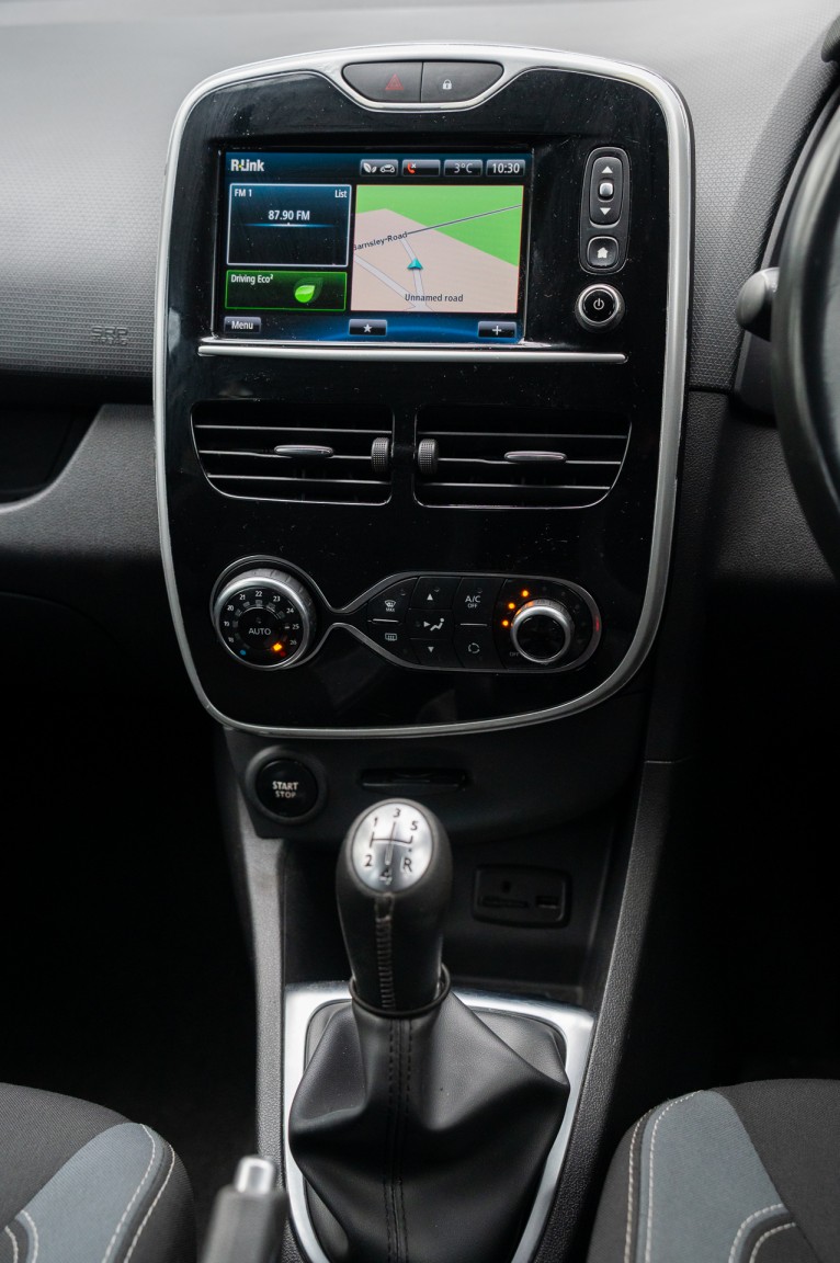 Used Renault Clio 2015 for sale - 77189218: Photo 32