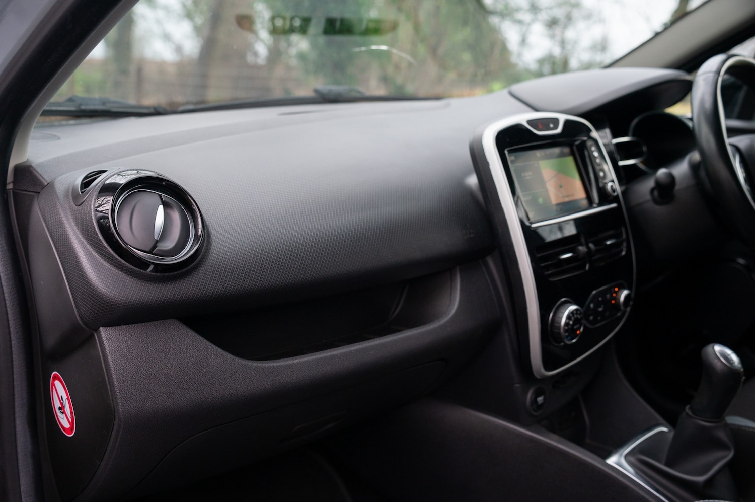 Used Renault Clio 2015 for sale - 77189218: Photo 38