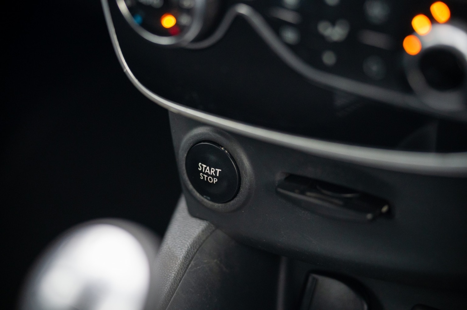 Used Renault Clio 2015 for sale - 77189218: Photo 45