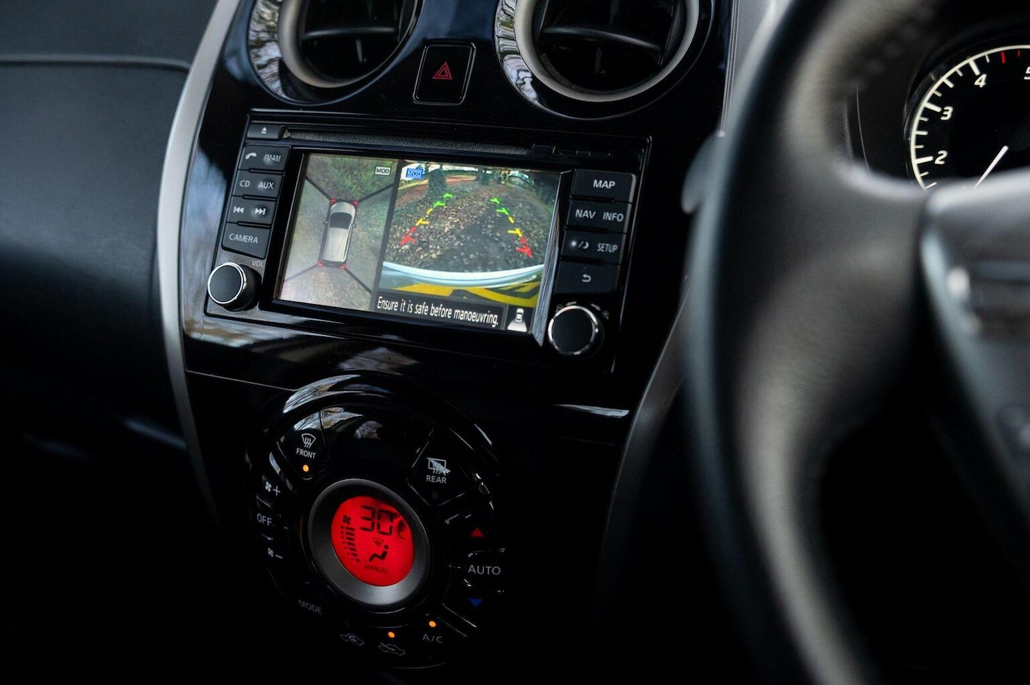 Used Nissan Note 2013 for sale - 77027878: Photo 40