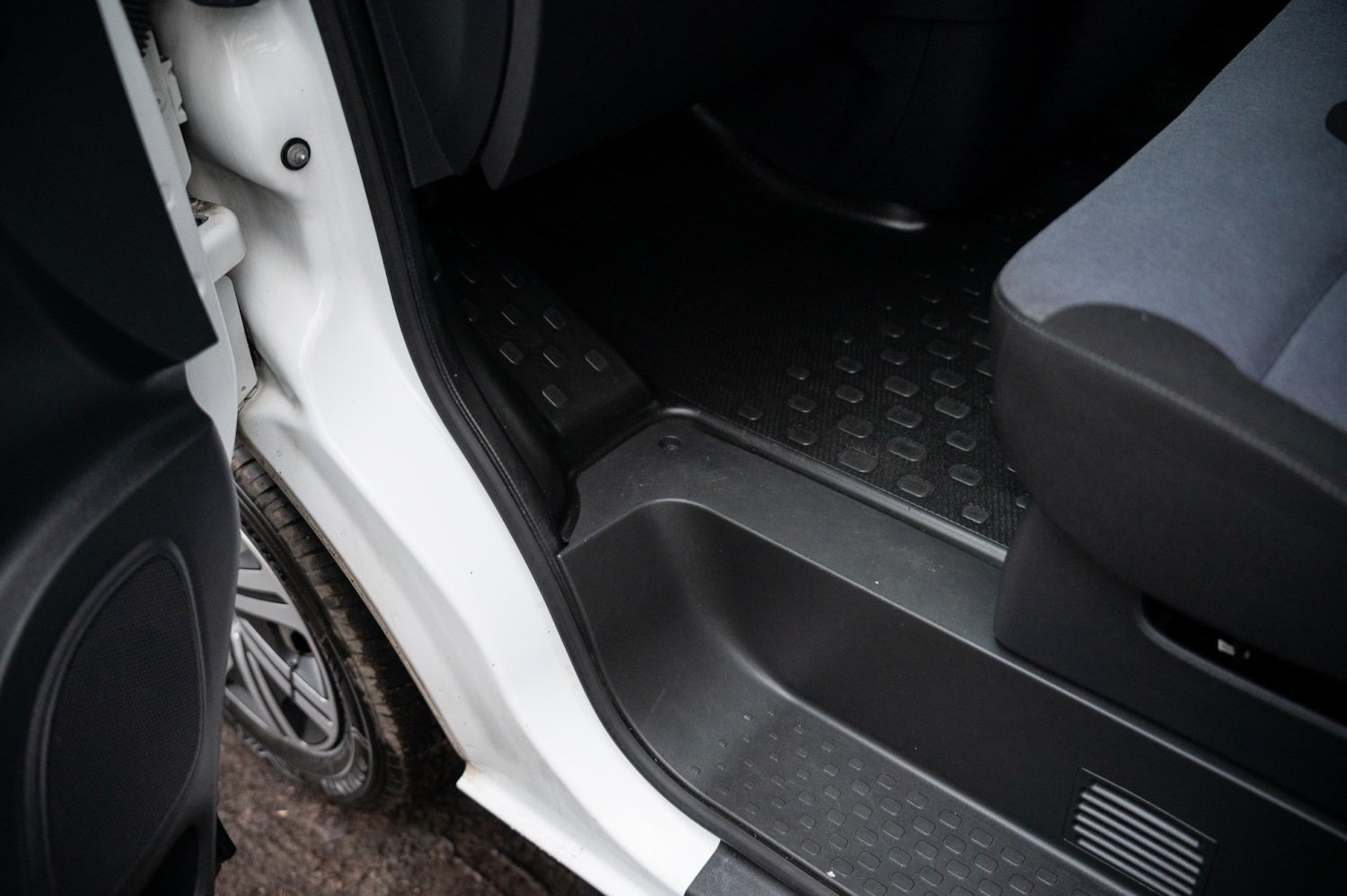 Used Vauxhall Vivaro 2016 for sale - 77251209: Photo 22