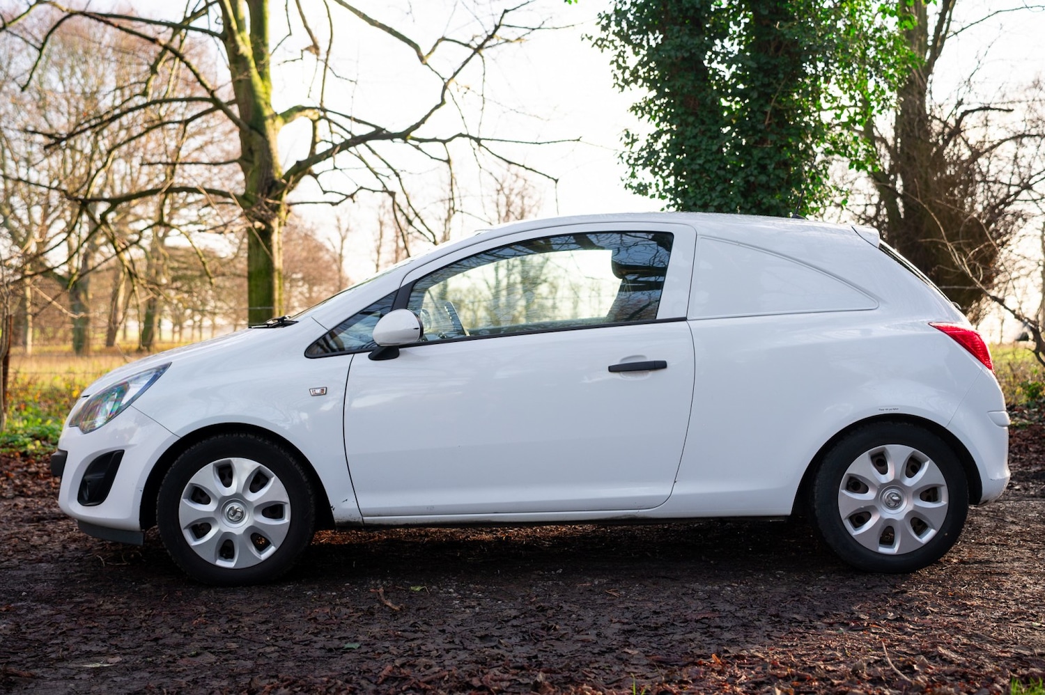 Used Vauxhall Corsa 2014 for sale - 77038946: Photo 8