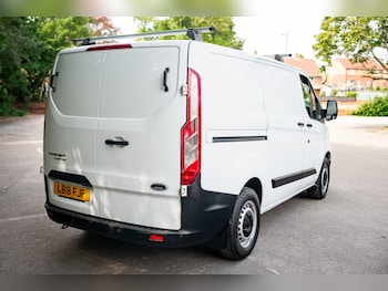 Used Ford Transit Custom 2018 for sale - 79277649: Photo