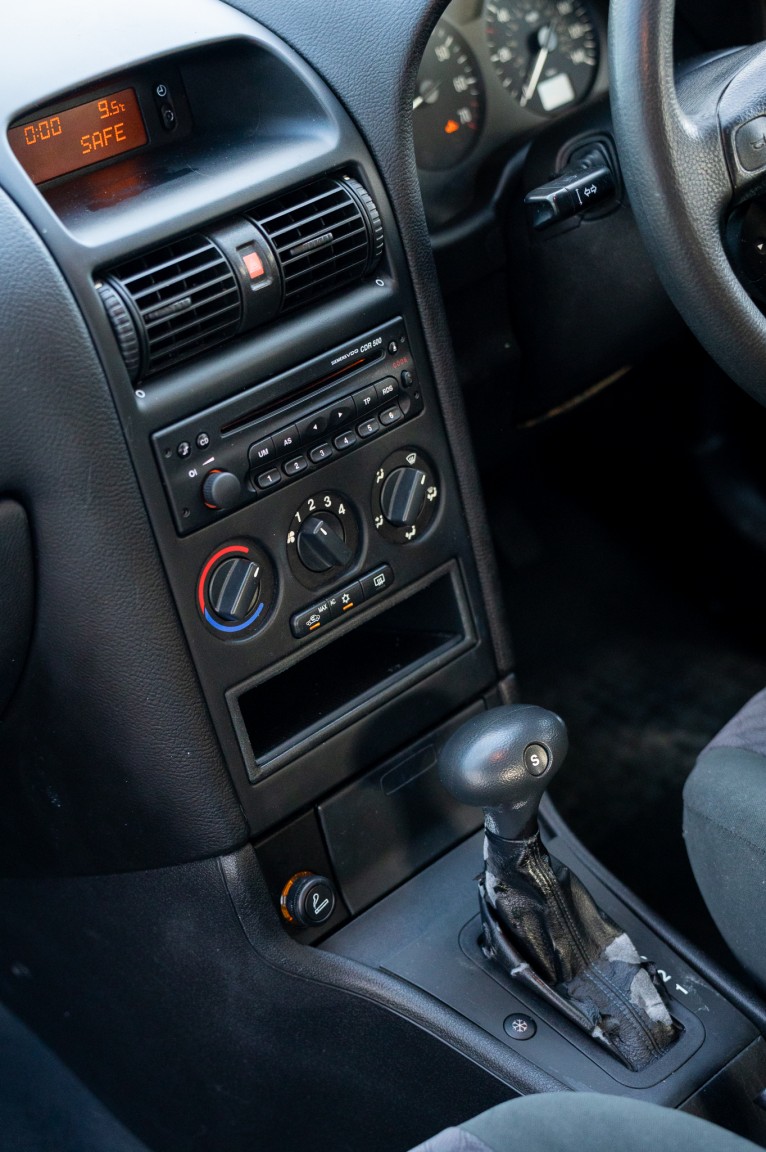 Used Vauxhall Astra 2004 for sale - 77038947: Photo 17