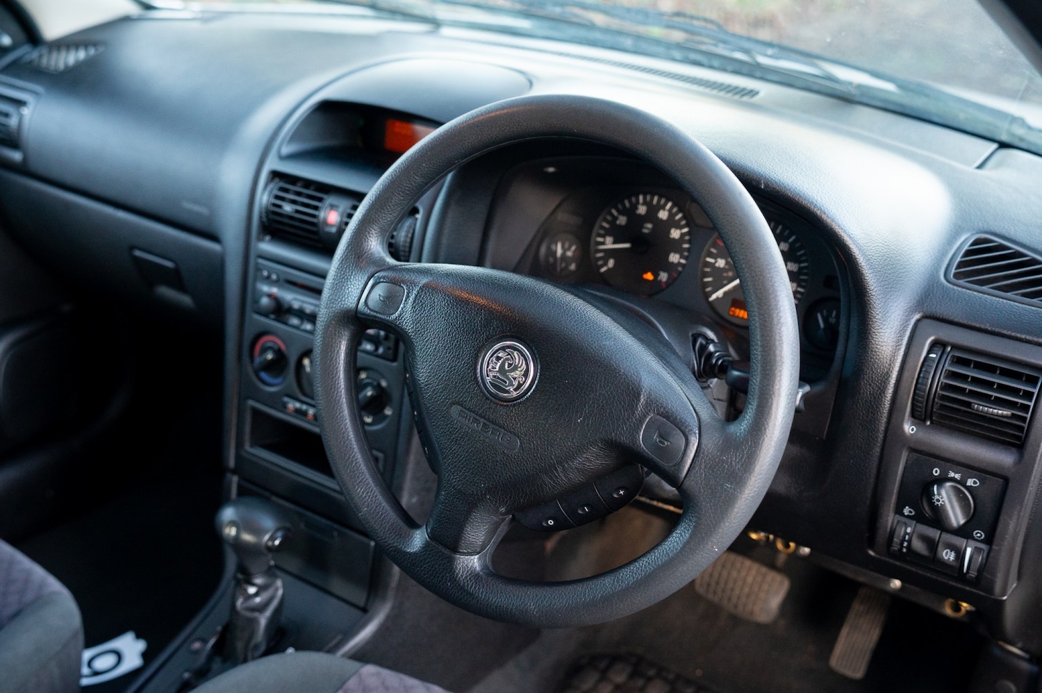 Used Vauxhall Astra 2004 for sale - 77038947: Photo 9