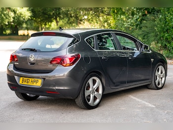 Used Vauxhall Astra 2011 for sale - 79365483: Photo
