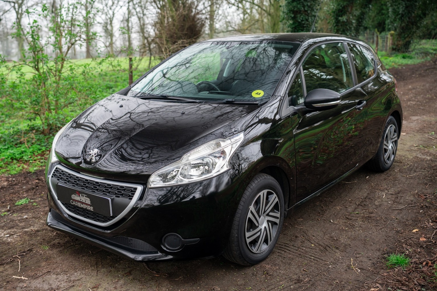 Used Peugeot 208 2014 for sale - 77968670: Photo 2