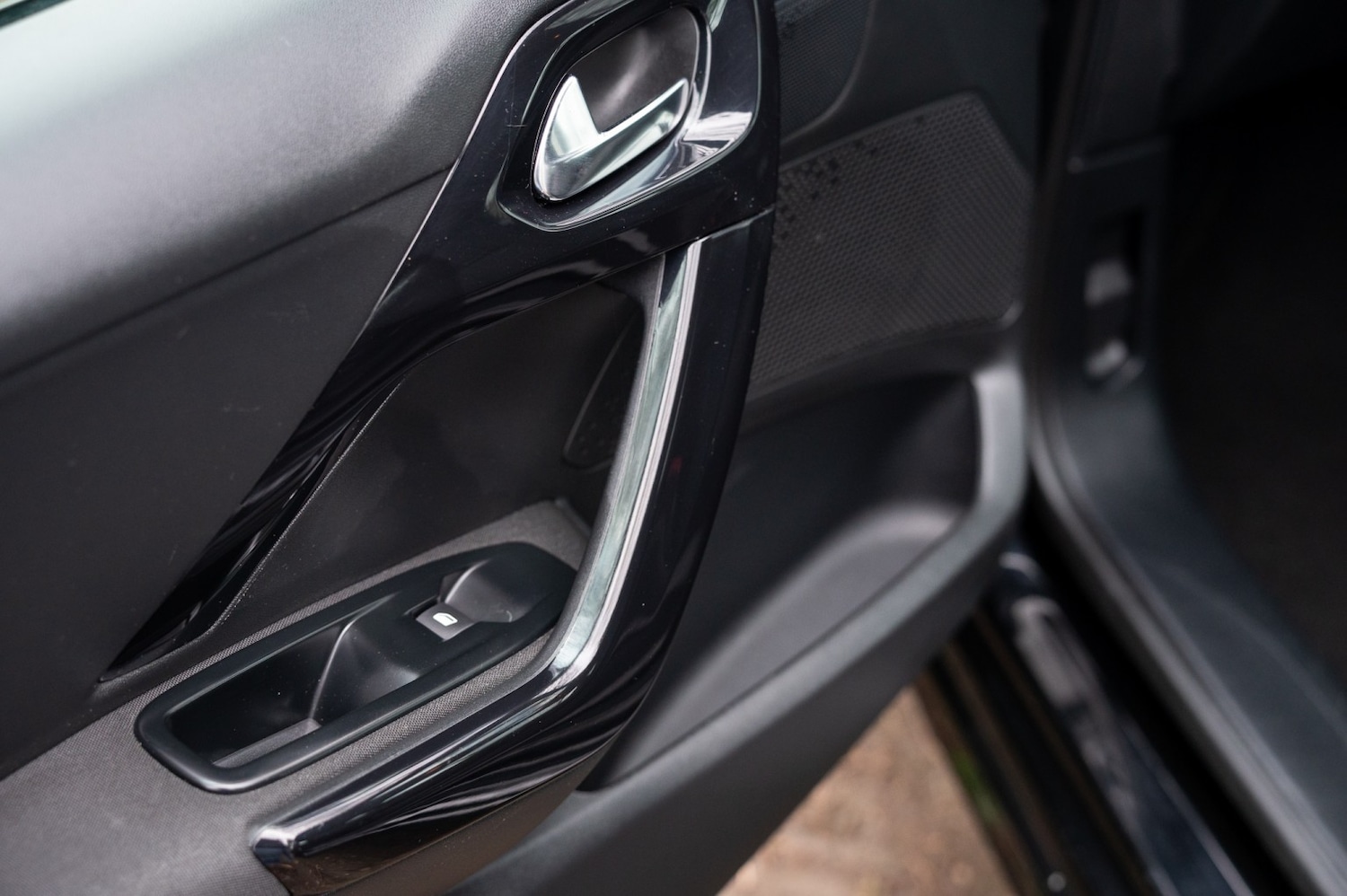 Used Peugeot 208 2014 for sale - 77968670: Photo 23