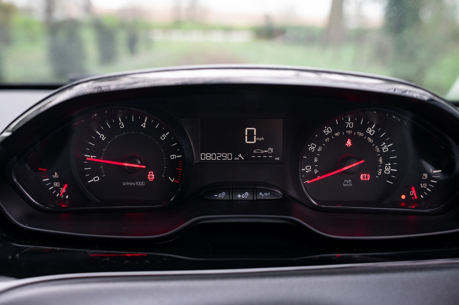 Used Peugeot 208 2014 for sale - 77968670: Photo 28