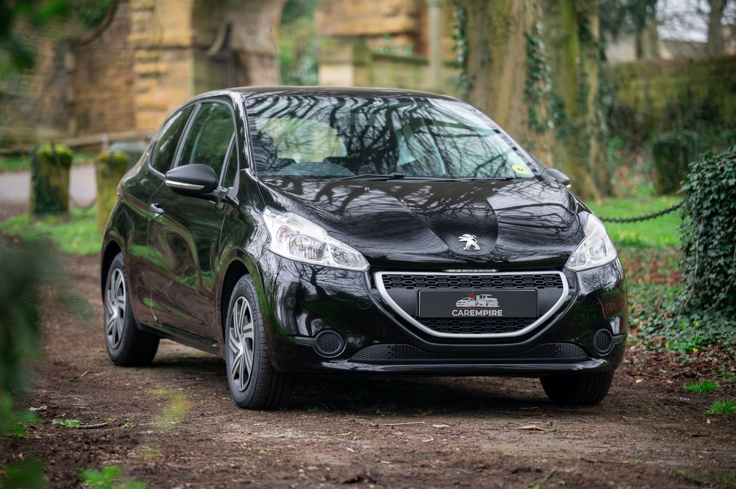 Used Peugeot 208 2014 for sale - 77968670: Photo 4