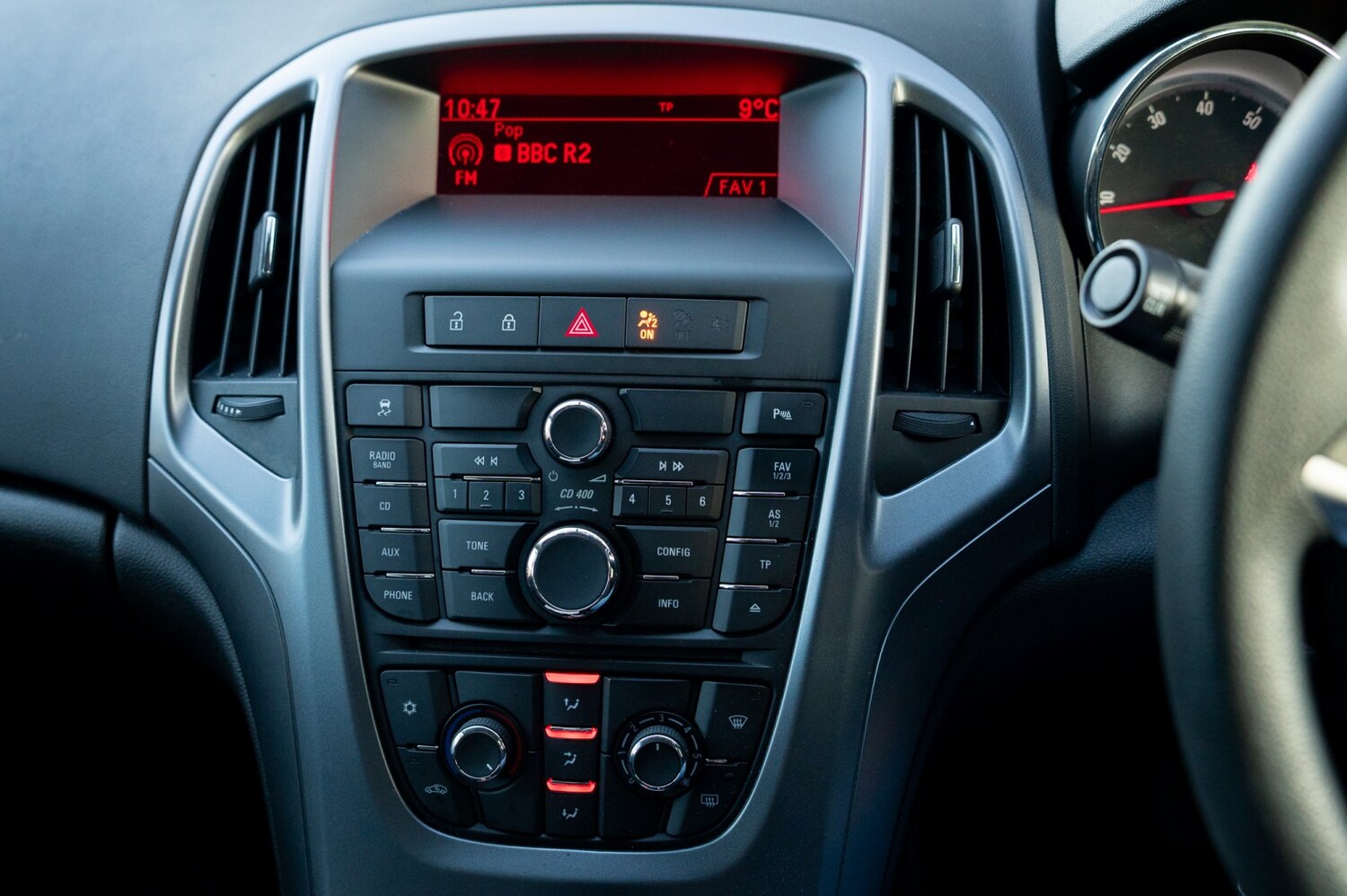 Used Vauxhall Astra 2014 for sale - 77092128: Photo 37