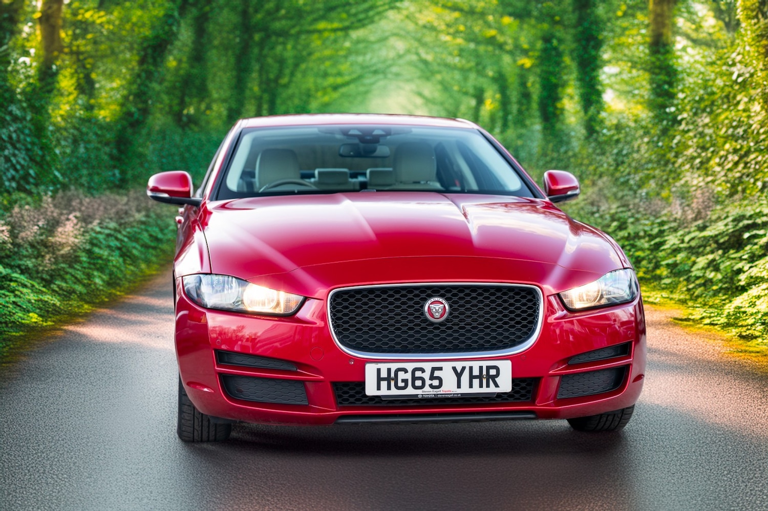 Used Jaguar XE 2015 for sale - 77836914: Photo 7