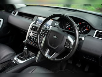 Used Land Rover Discovery Sport 2017 for sale - 78553551: Photo