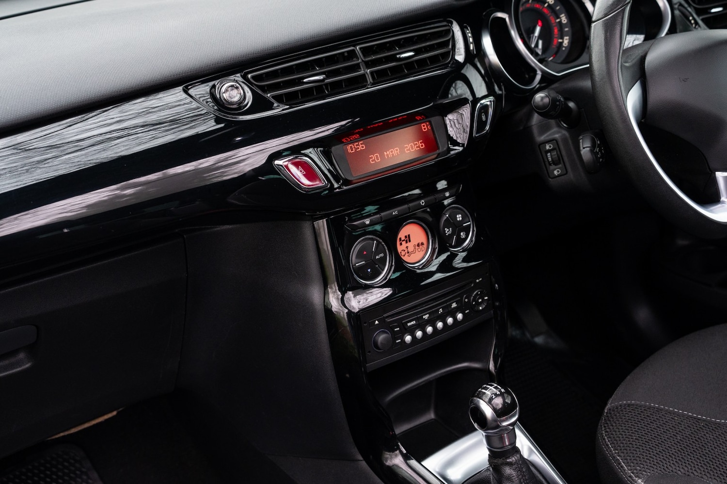 Used Citroen DS3 2013 for sale - 77977165: Photo 28