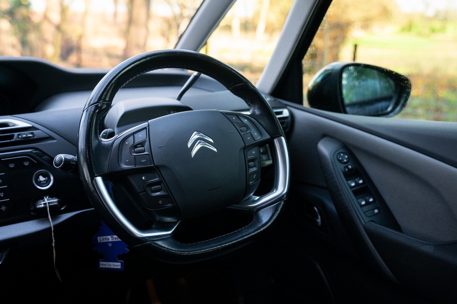 Used Citroen Grand C4 Picasso 2015 for sale - 77976998: Photo 40