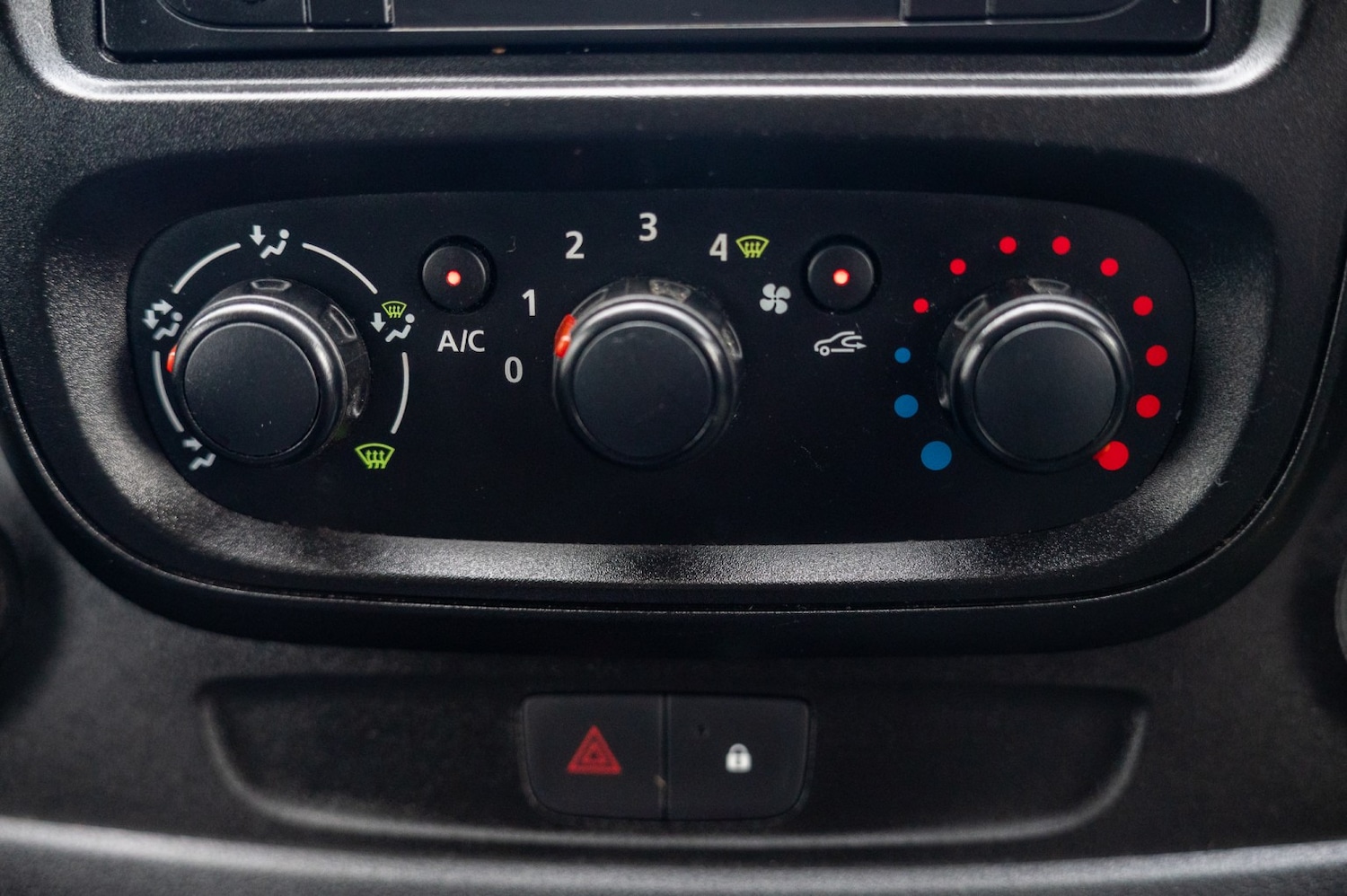 Used Vauxhall Vivaro 2017 for sale - 77595488: Photo 36