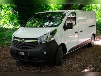 Used Vauxhall Vivaro 2017 for sale - 77027903: Photo