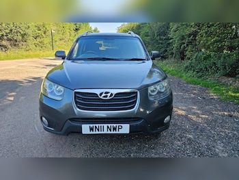 Used Hyundai Santa Fe 2011 for sale - 79162570: Photo