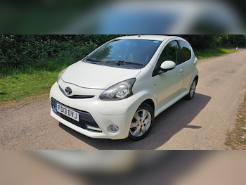 Used Toyota AYGO 2013 for sale - 79162664: Photo