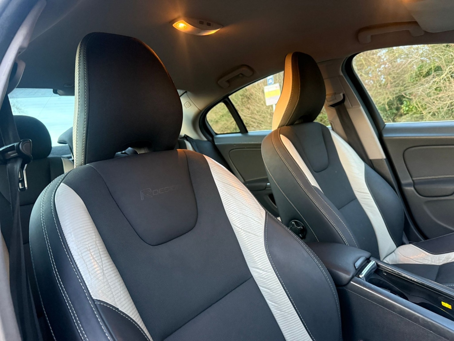 Used Volvo S60 2012 for sale - 76980340: Photo 10