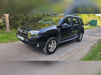 Used Dacia Duster 2015 for sale - 75963456: Photo