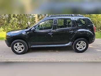 Used Dacia Duster 2015 for sale - 75963456: Photo