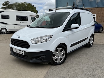 Used Ford Transit Courier 2016 for sale - 78107315: Photo
