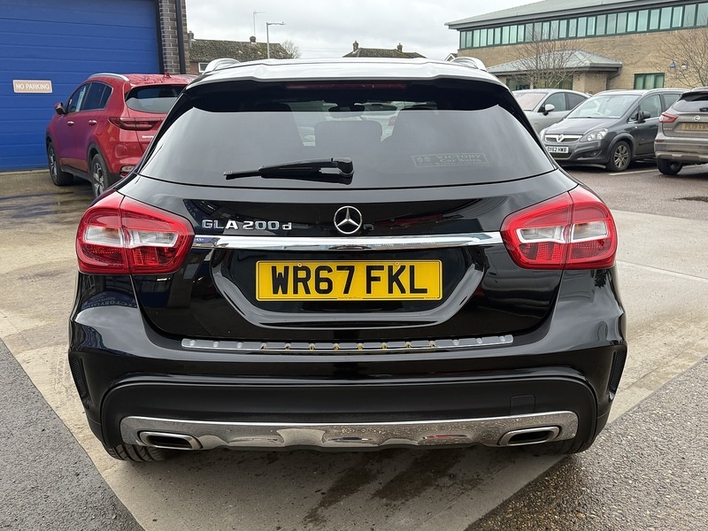Used Mercedes-Benz GLA 2017 for sale - 77547800: Photo 3