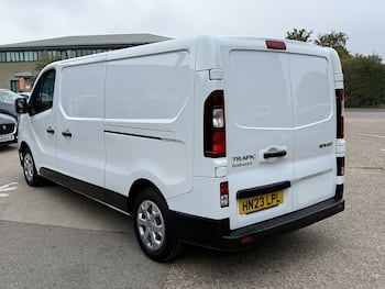 Used Renault Trafic 2023 for sale - 79418473: Photo