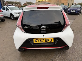 Used Toyota AYGO 2017 for sale - 76924001: Photo