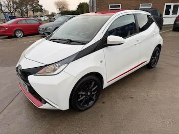 Used Toyota AYGO 2017 for sale - 76924001: Photo