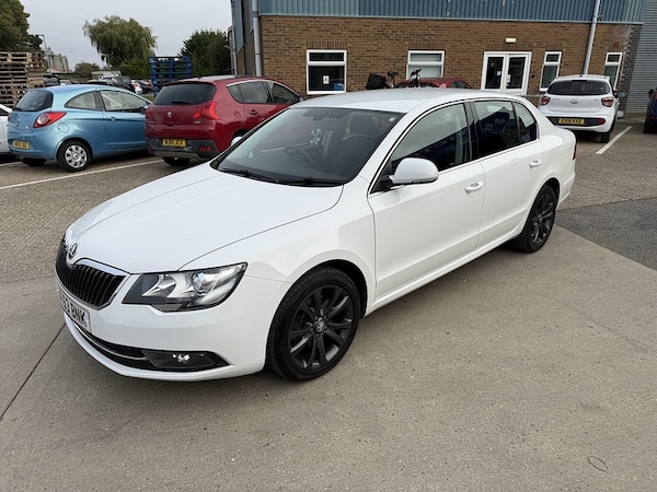 Used Skoda Superb 2013 for sale - 76119361: Photo 4