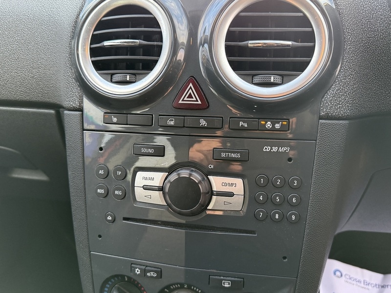 Used Vauxhall Corsa 2011 for sale - 77114214: Photo 24