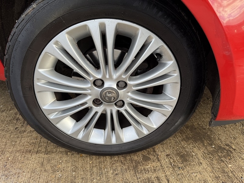 Used Vauxhall Corsa 2011 for sale - 77114214: Photo 7