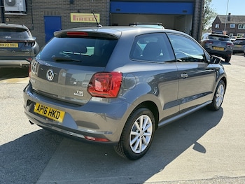 Used Volkswagen Polo 2016 for sale - 75823634: Photo
