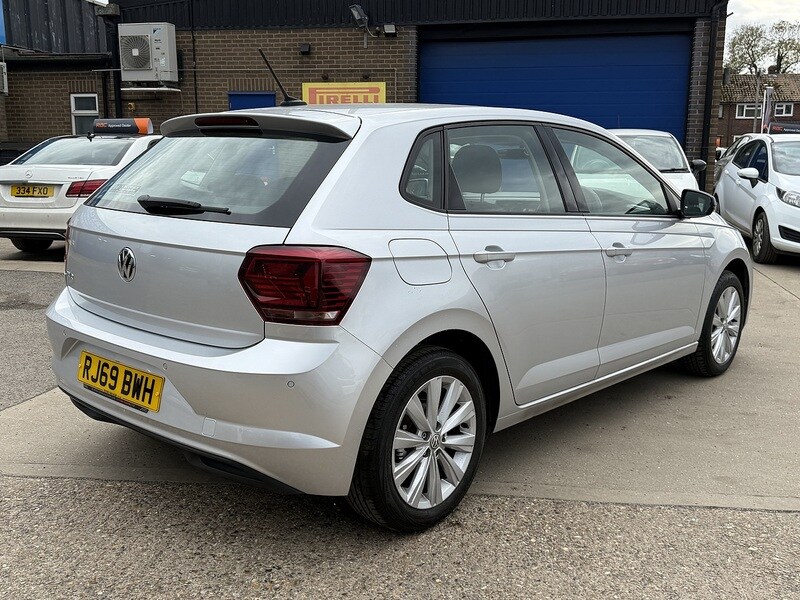 Used Volkswagen Polo 2019 for sale - 76396546: Photo 2