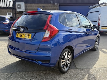 Used Honda Jazz 2018 for sale - 76119354: Photo