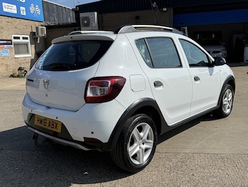 Used Dacia Sandero Stepway 2016 for sale - 78986447: Photo