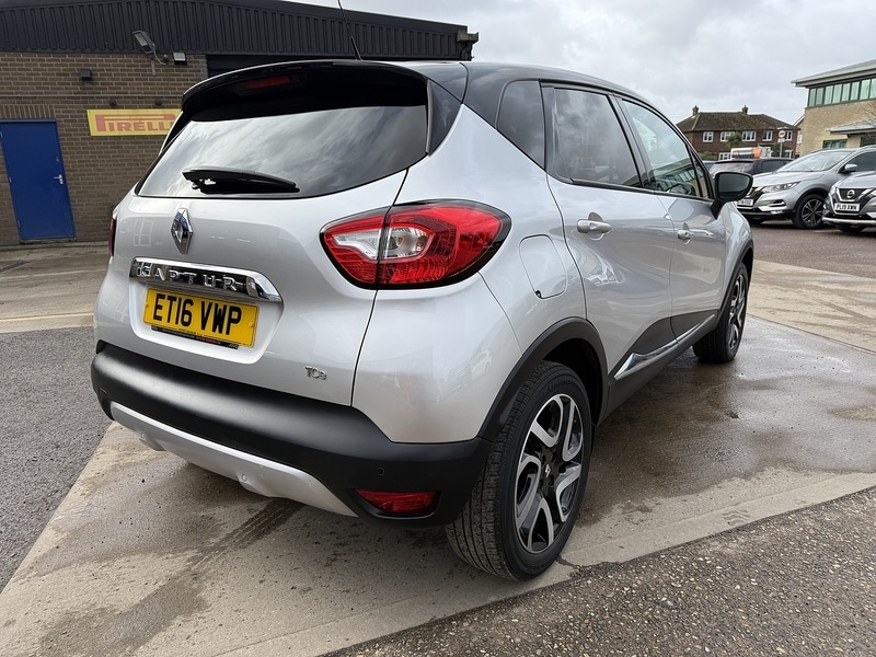 Used Renault Captur 2016 for sale - 77681349: Photo 2
