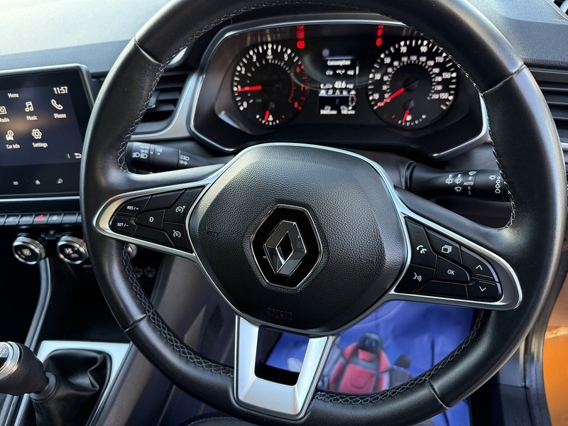 Used Renault Captur 2022 for sale - 76884405: Photo 14