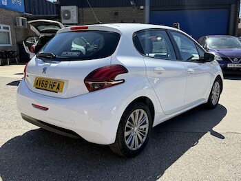 Used Peugeot 208 2018 for sale - 78083697: Photo