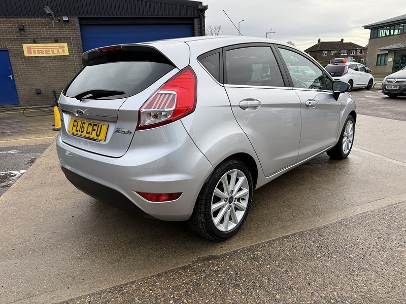 Used Ford Fiesta 2016 for sale - 77276873: Photo 2