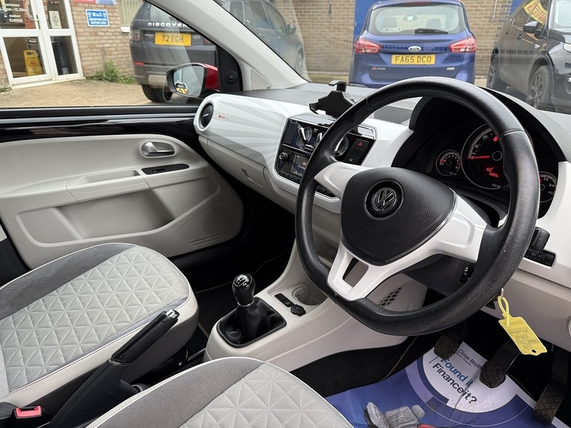 Used Volkswagen up! 2017 for sale - 76605229: Photo 15
