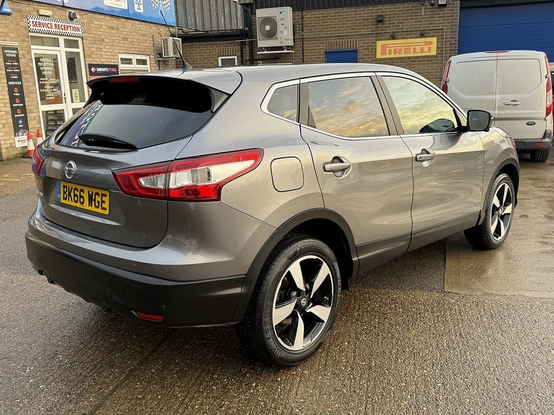 Used Nissan Qashqai 2016 for sale - 77521664: Photo 2