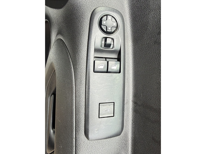 Used Peugeot Partner 2021 for sale - 76426369: Photo 16