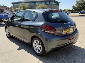 Used Peugeot 208 2017 for sale - 79490416: Photo