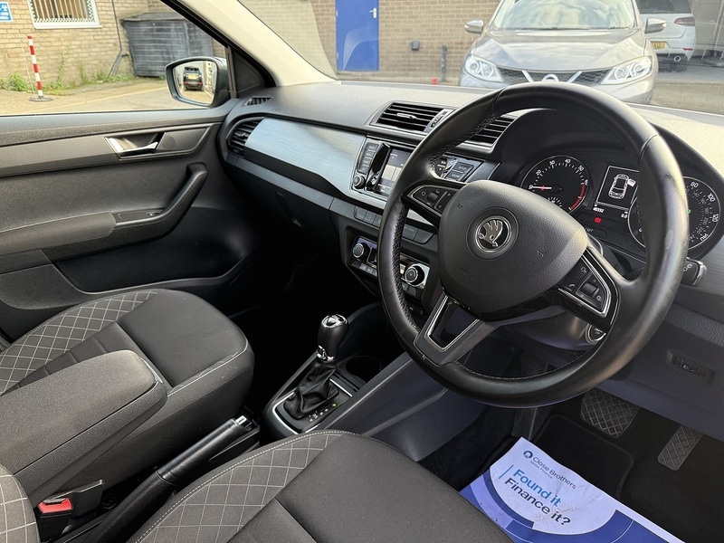 Used Skoda Fabia 2015 for sale - 76274465: Photo 15