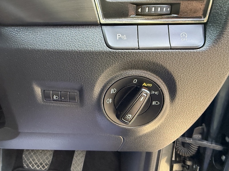 Used Skoda Fabia 2015 for sale - 76274465: Photo 28