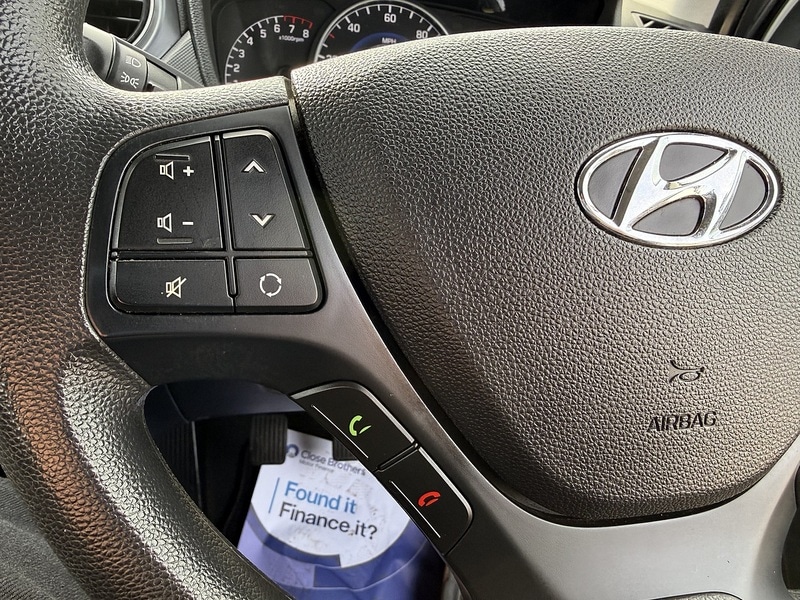 Used Hyundai i10 2018 for sale - 77998320: Photo 24