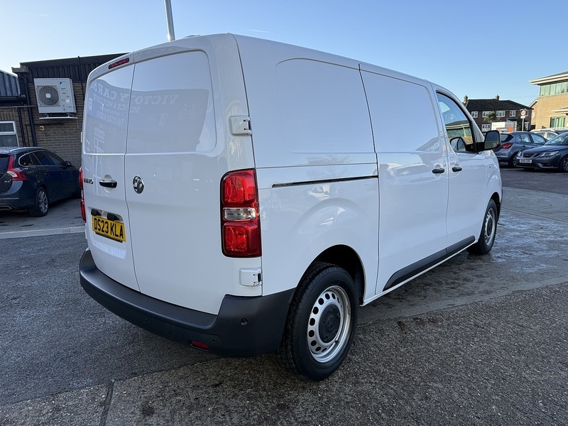 Used Vauxhall Vivaro 2023 for sale - 76628549: Photo 2